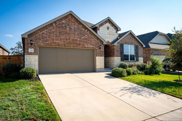 2263 Bluewood, New Braunfels, TX 78132