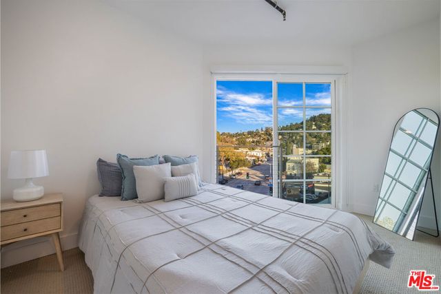 1221 Myra Avenue 423, Los Angeles, CA 90029