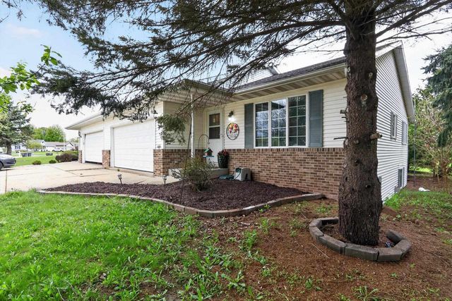 1222 Arthur Drive, Milton, WI 53563
