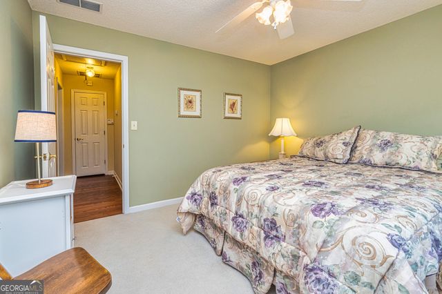 180 Woodgate Drive, Fayetteville, GA 30214
