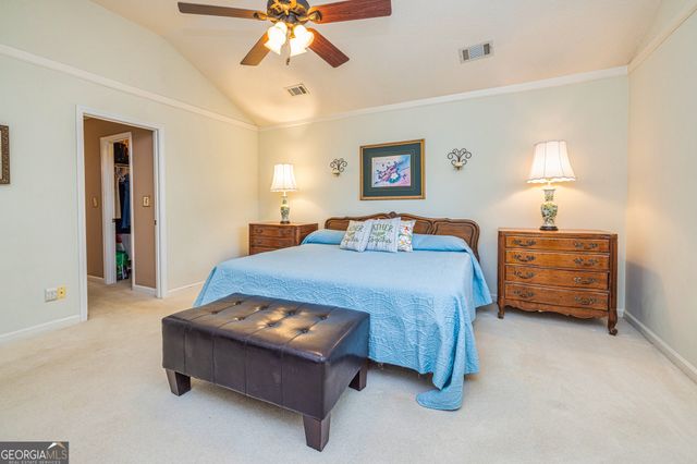 180 Woodgate Drive, Fayetteville, GA 30214