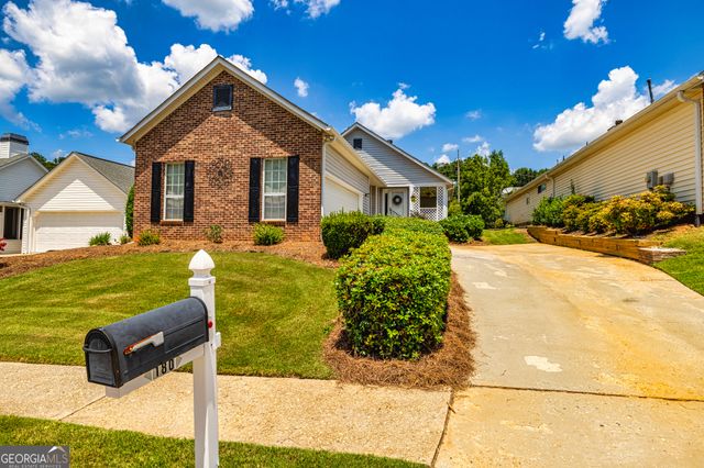 180 Woodgate Drive, Fayetteville, GA 30214