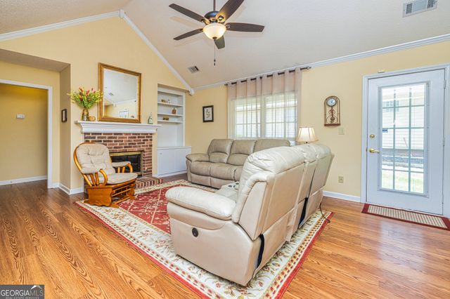 180 Woodgate Drive, Fayetteville, GA 30214