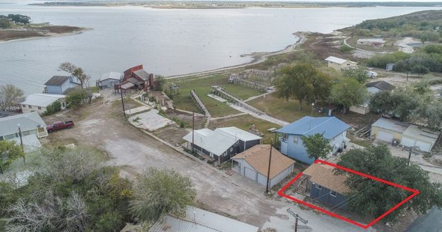 100 WHITE POINT Trai, Sandia, TX 78383