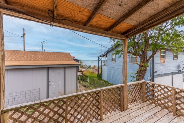 100 WHITE POINT Trai, Sandia, TX 78383