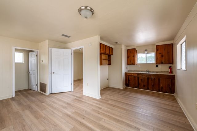 100 WHITE POINT Trai, Sandia, TX 78383