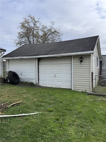 117 West Academy Street, Shinglehouse, PA 16748