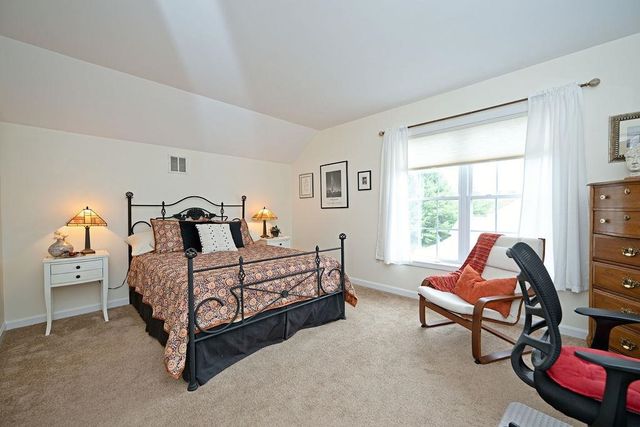 29 Augusta Way, Dover, NH 03820