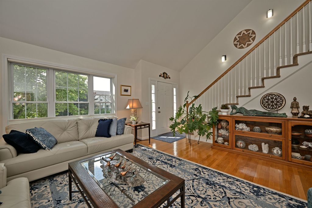 29 Augusta Way, Dover, NH 03820