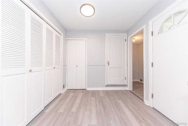 31732 Alvin Street, Garden City, MI 48135