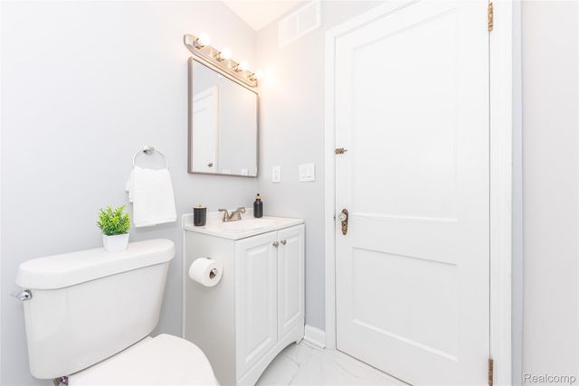 31732 Alvin Street, Garden City, MI 48135