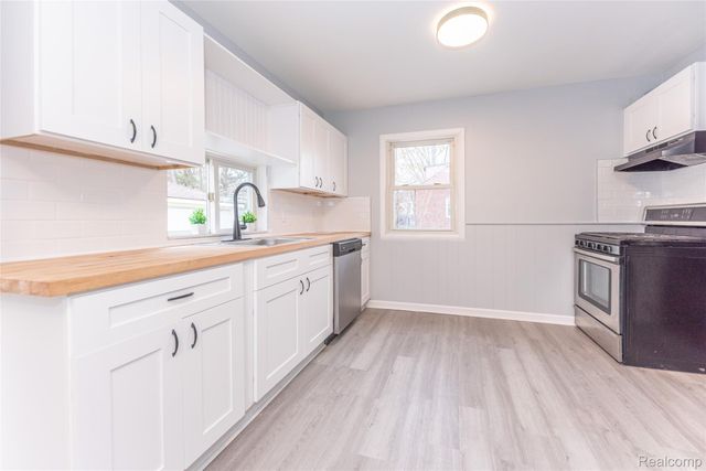 31732 Alvin Street, Garden City, MI 48135