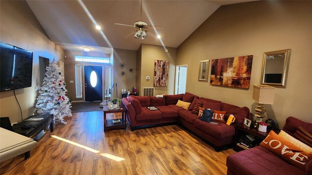 5819 Forest Trails Drive, Houston, TX 77084