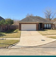 5819 Forest Trails Drive, Houston, TX 77084