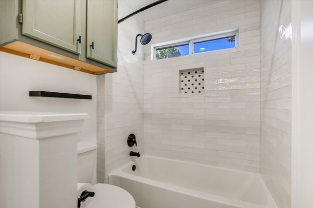 906 Iris DR, Georgetown, TX 78626