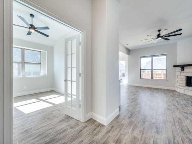 7013 Lilly Lane, Sanger, TX 76266