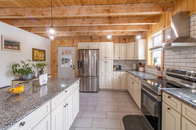 656 Leo's Lane, Norton, VT 05907