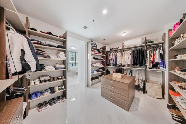 480 NE 31st St 1007, Miami, FL 33137