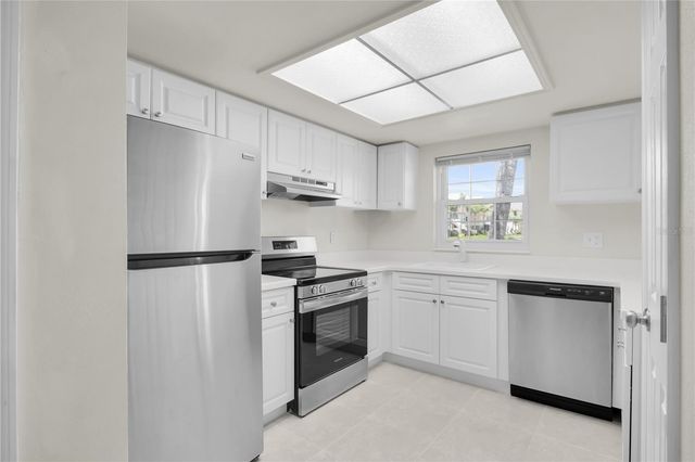 8820 BAY POINTE DRIVE 102, Tampa, FL 33615