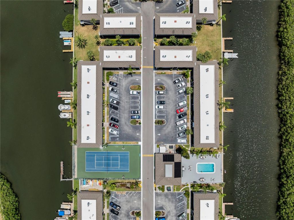 Image 19 of property listing at 8820 BAY POINTE DRIVE 102, Tampa, FL 33615
