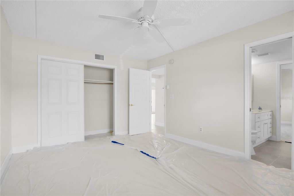 Image 10 of property listing at 8820 BAY POINTE DRIVE 102, Tampa, FL 33615