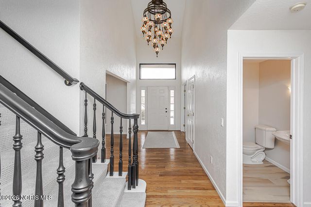 658 E Shoreline Drive, Holland, OH 43528