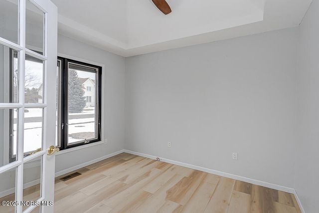 658 E Shoreline Drive, Holland, OH 43528