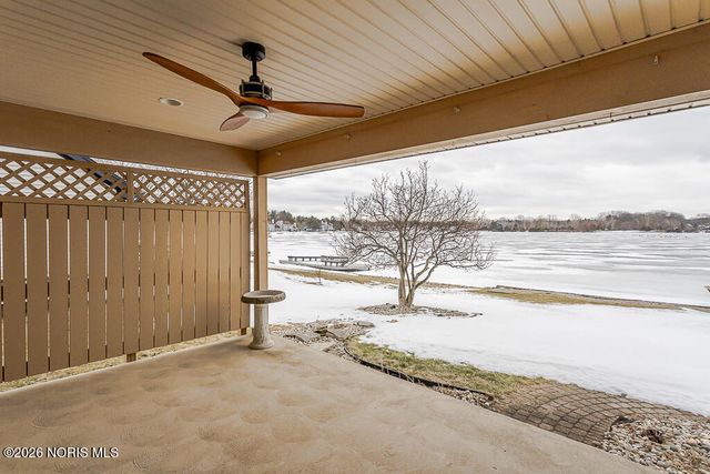 658 E Shoreline Drive, Holland, OH 43528