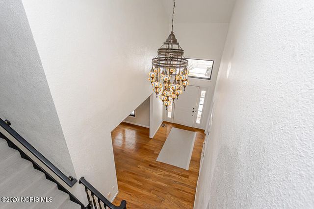 658 E Shoreline Drive, Holland, OH 43528