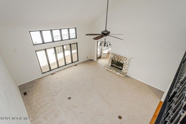 658 E Shoreline Drive, Holland, OH 43528