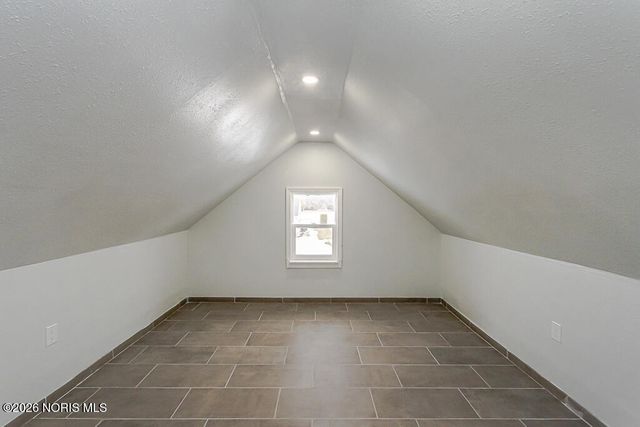 658 E Shoreline Drive, Holland, OH 43528