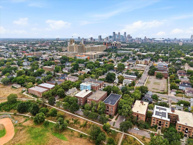 1216 Powderhorn Terrace 33, Minneapolis, MN 55407