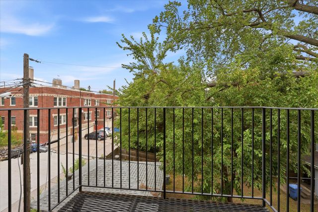 1216 Powderhorn Terrace 33, Minneapolis, MN 55407