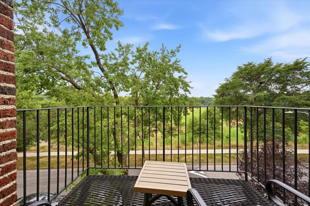 1216 Powderhorn Terrace 33, Minneapolis, MN 55407
