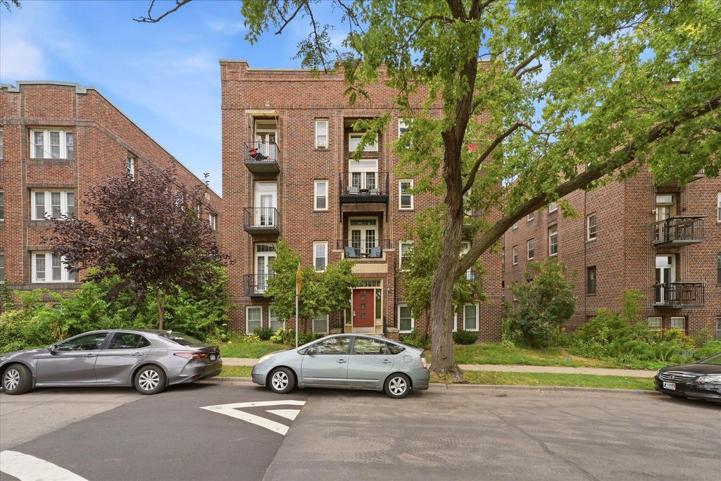 1216 Powderhorn Terrace 33, Minneapolis, MN 55407