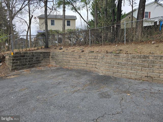 114 WOODYS PL, Winchester, VA 22602