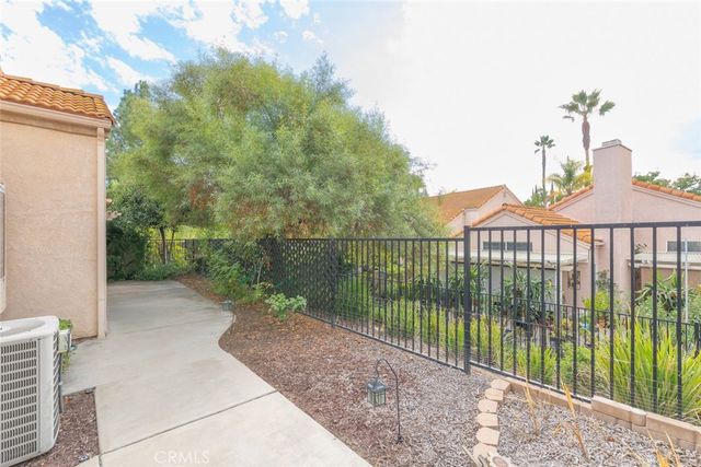 40493 Via Estrada, Murrieta, CA 92562