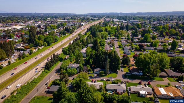 3441 Livingston St NE, Salem, OR 97301