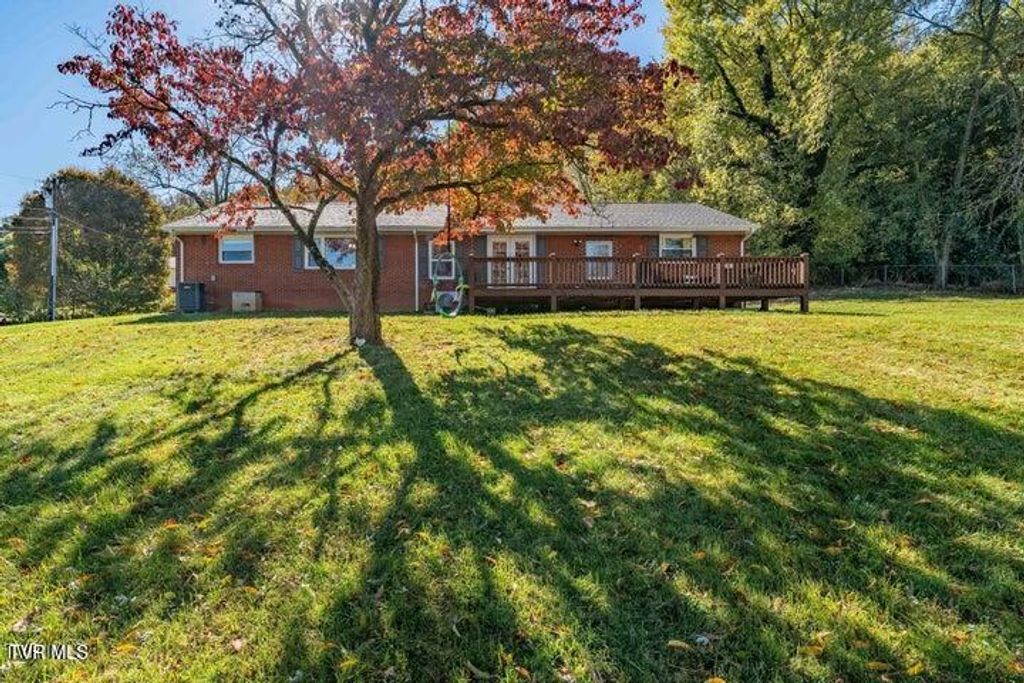 205 Franklin Drive, Blountville, TN 37617