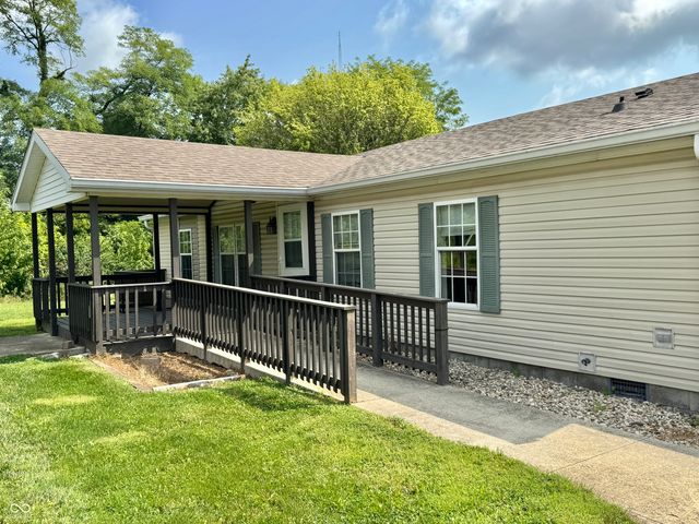 74 Tennessee, Clayton, IN 46118