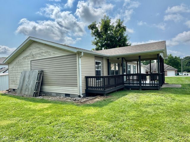 74 Tennessee, Clayton, IN 46118
