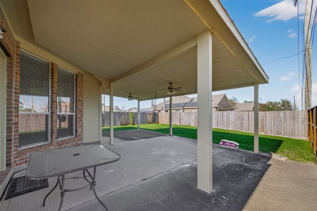 71 N Forrest Avenue, La Porte, TX 77571