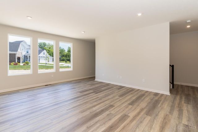 1304 Trailhead Place, Harrison, OH 45030
