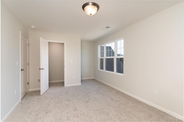 1304 Trailhead Place, Harrison, OH 45030