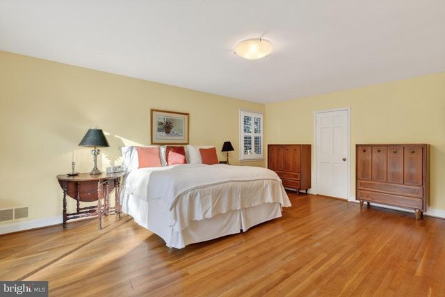 2238 47TH ST NW, Washington, DC 20007