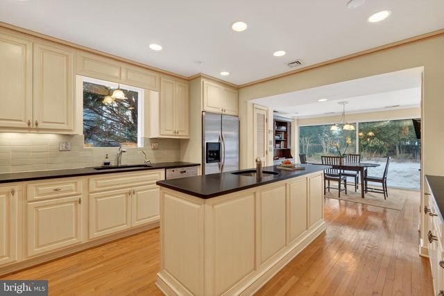 2238 47TH ST NW, Washington, DC 20007