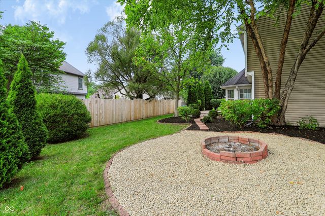 11017 Lake Run Drive, Fishers, IN 46038