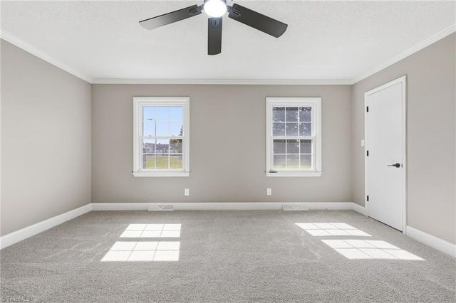 3402 Edgefield Road, Greensboro, NC 27409