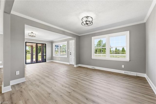 3402 Edgefield Road, Greensboro, NC 27409