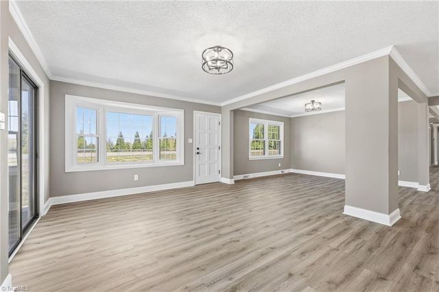 3402 Edgefield Road, Greensboro, NC 27409